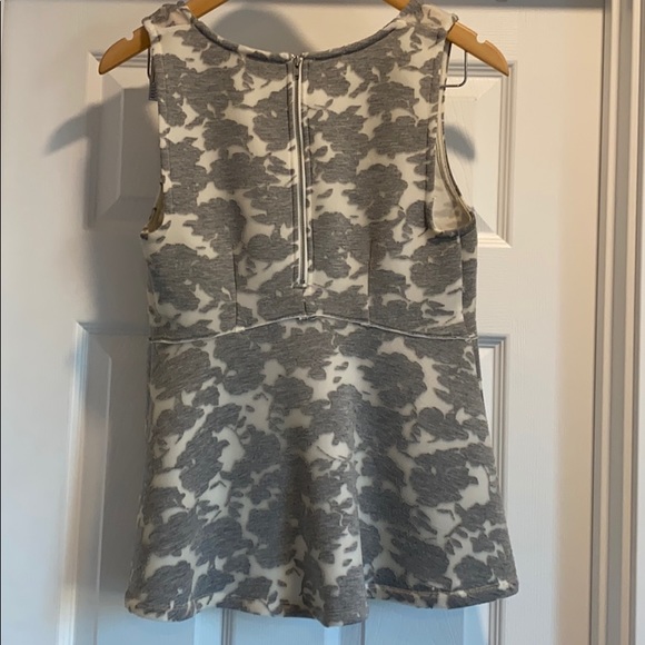 Grey Printed Peplum Blouse - Picture 4 of 4
